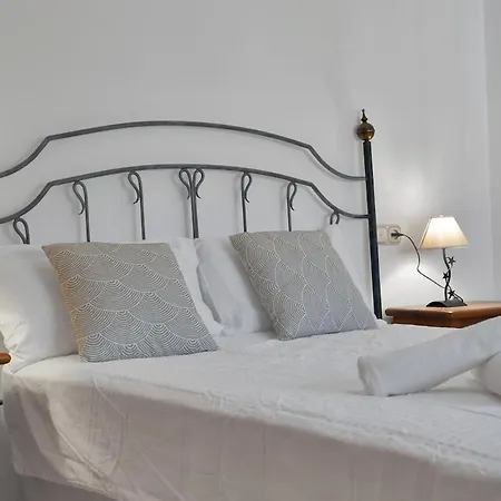 Mediterranean Near The Sea In - Palmeras 23a *