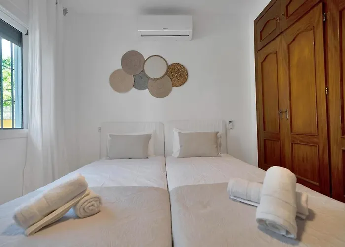 Апартаменти Mediterranean Near The Sea In - Palmeras 23a *