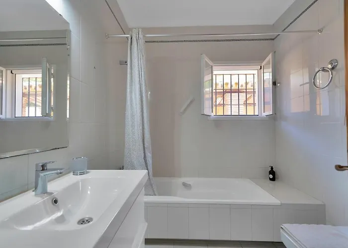 Апартаменти Mediterranean Near The Sea In - Palmeras 23a